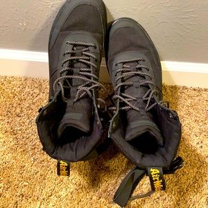 Dr Martens Men’s AirWair lace up boots , black, NW